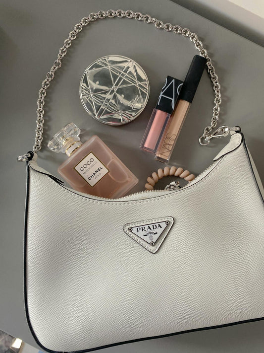 Accessories That Demand Attention 👜